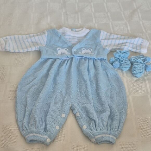 Charming Blue Baby Footie with Bear Embroidery - Picture 11 of 16